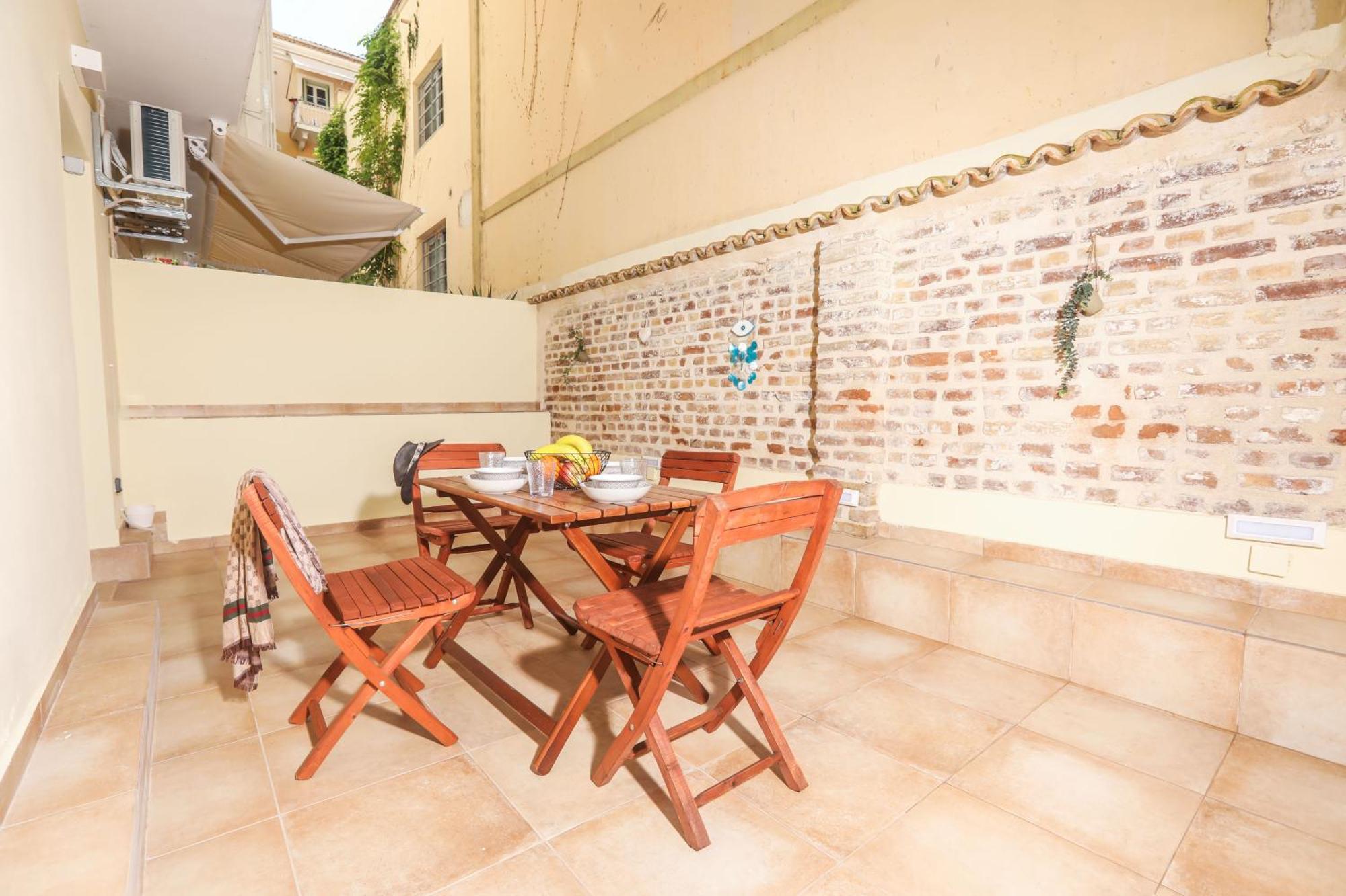 Elisavet City Apartment With Veranda Corfu  المظهر الخارجي الصورة